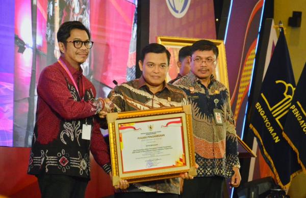 Makassar Berhasil Raih Penghargaan JDIH Tingkat Nasional 2024