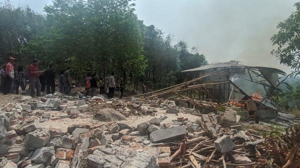 Penampakan 41 Makam Keramat Palsu dan Saung di Citepus Palabuhanratu yang Dihancurkan Warga