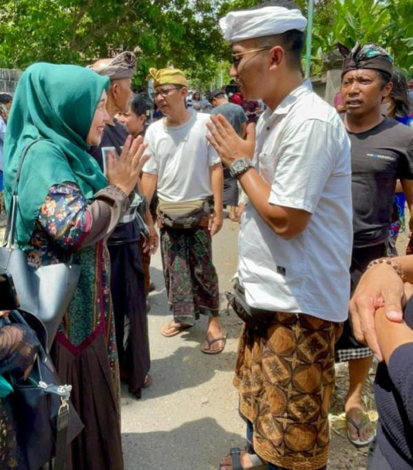 Baiq Diyah : Umi Rohmi Sampaikan Visi Misi Pada Diskusi Prajaniti NTB