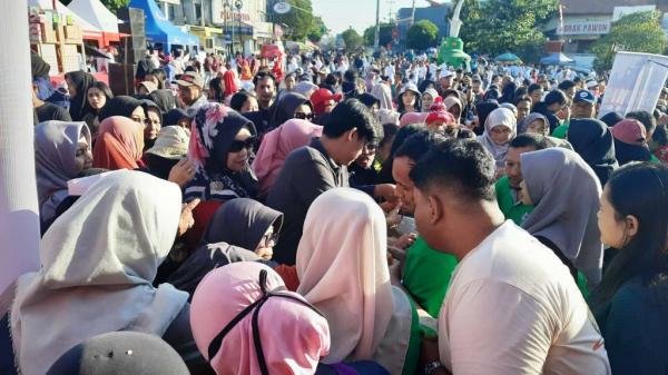 Pinsar Indonesia Boyolali Bagikan 1000 Telur Rebus di CFD