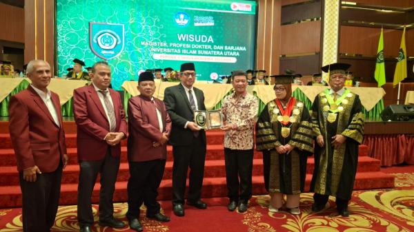 Hadiri Wisuda, Dirjen AHU Kemenkumham RI Dukung Yayasan UISU dalam Mencerdaskan Bangsa