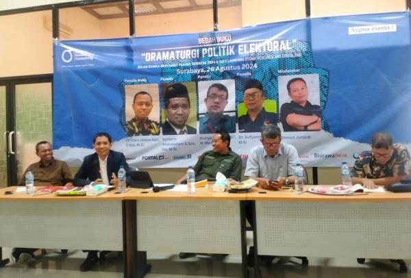 Jelang Pilkada Serentak 2024, SRC Bedah Buku Dramaturgi Politik Elektoral