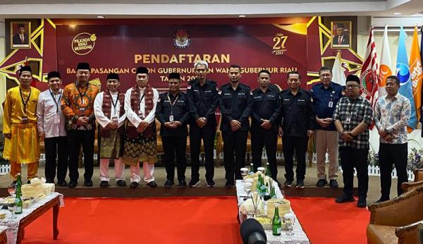 Syamsuar dan Mawardi Resmi Riau Mendaftar ke KPU