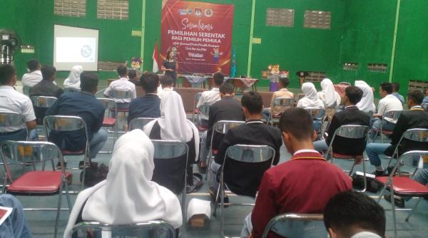 PWI Ciamis Lakukan Sosialisasikan Pilkada Serentak 2024 untuk Pemilih Pemula