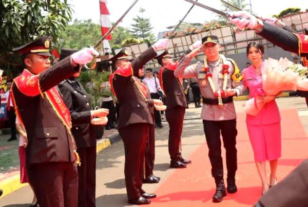 Lulusan FBI, Berikut Profil Victor Inkiriwang Kapolres Tangerang Selatan yang Baru Menjabat