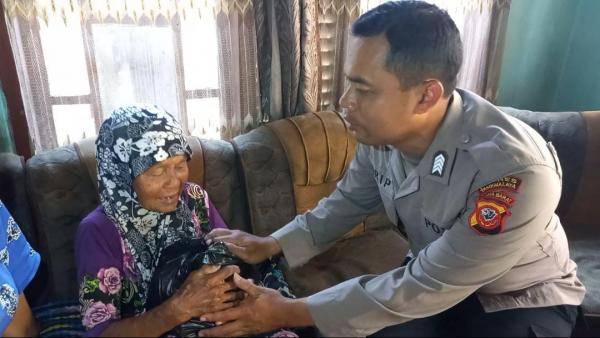 Kisah Haru Nenek Oon, Lansia Sebatang Kara di Tasikmalaya yang Bikin Polisi Meneteskan Air Mata