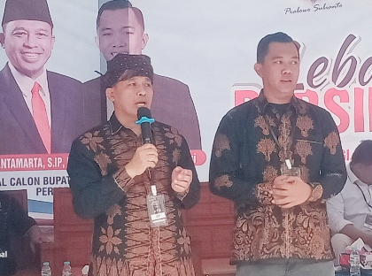 Datangi KPU, Sanuji dan Dita Resmi Daftar Cabup dan Cawabup Lebak