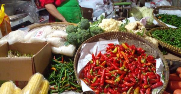 Harga Cabe Rawit di Pasar Manis Ciamis Terjun Bebas