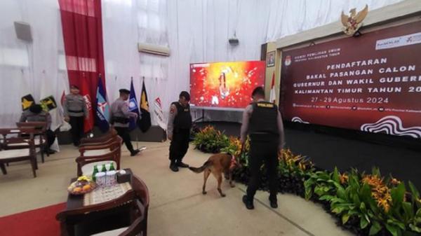 Sterilisasi Kantor KPU Kaltim, Polisi Terjunkan Anjing Pelacak