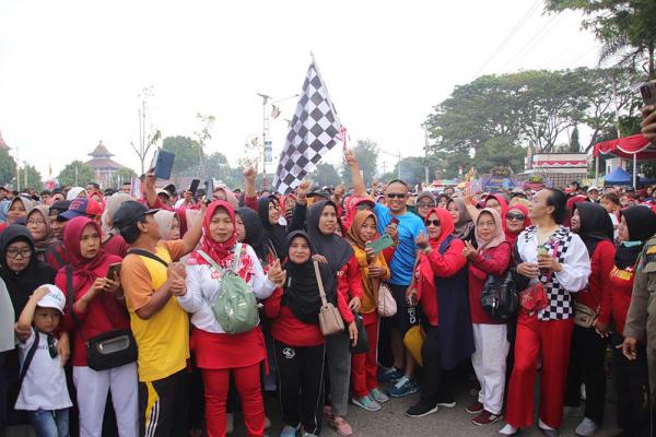 Kecamatan Kebumen Gelar Jalan Kaki Diikuti 15 Ribu Peserta