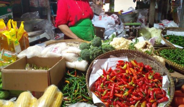 Harga Cabai Rawit di Pasar Manis Ciamis Anjlok, Ini Penyebabnya