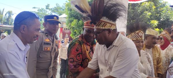 Didukung Dua Partai Politik di Pemilukada Raja Ampat, Pasangan Orideko-Mansyur Mendaftar di KPU