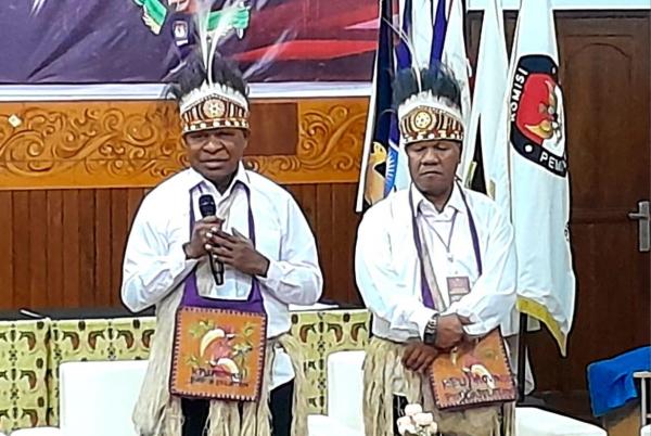 Baidin Kurita Pasangan Nikolaus Kondomo Contoh Pluralis di Papua Selatan