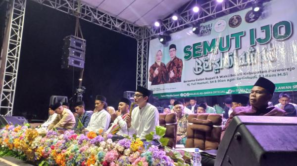 Deklarasi Paslon Yuli-Dion, Relawan Semut Ijo Purworejo Gelar Roadshow Sholawat 16 Kecamatan