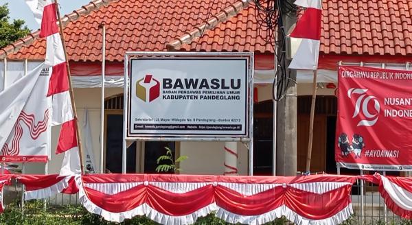 Bawaslu Pandeglang : Oknum ASN Akui Gunakan Mobil Pemerintah Pasang Baliho Andra- Dimyati