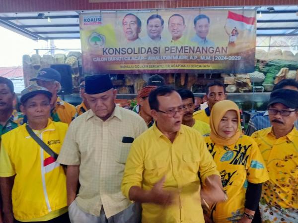 Kader Golkar Cilacap Dukung Awaluddin-Vicky Shu, Beda Sikap dengan Struktural