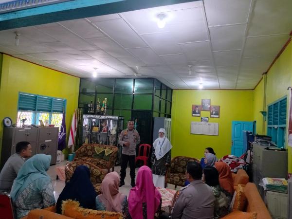 Polsek Dumai Kota Laksanakan Giat Cooling System Melalui FGD Bersama Guru SMK Erna