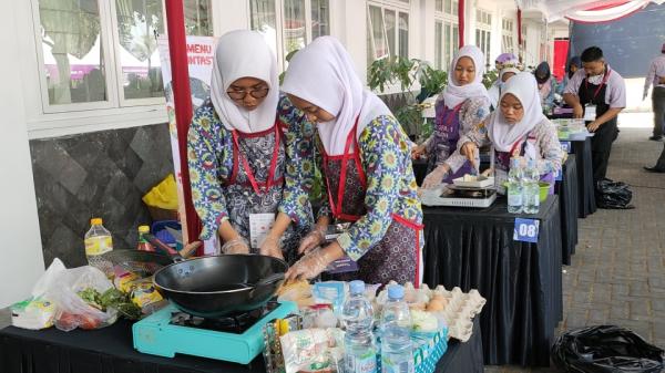 Puluhan Pelajar Tingkat SMA/SMK se-Kabupaten Boyolali Ikuti Lomba Masak Berbahan Telur