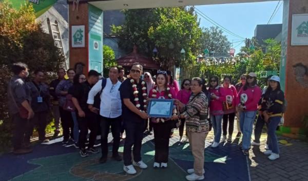 Studi Lapangan DLH Katingan, Menggali Ilmu dari Kampung Edukasi Sampah Sidoarjo