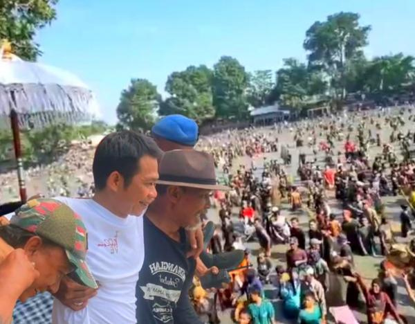 Ribuan Warga Antusias Ikuti Acara Gubyag Situ Cikumpay Bareng KDM dan Om Zein-Bang Ijo