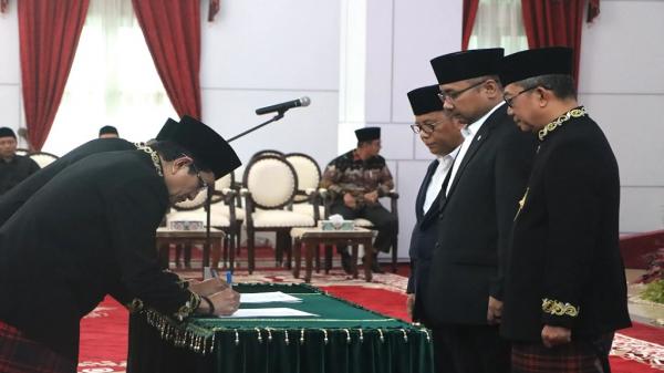 Lantik Dewan Hakim dan Pengawas MTQ, Menag Minta Objektif dan Jaga Kode Etik