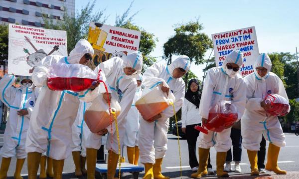 Pegiat Lingkungan Geram, Limbah Industri Cemari Sungai Brantas