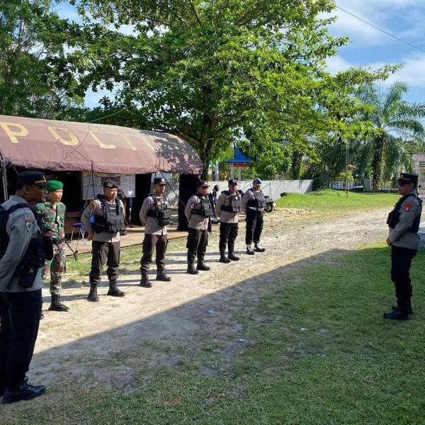 Amankan Pilkada, Aparat Terus Perketat Keamanan Kantor KPU dan Bawaslu