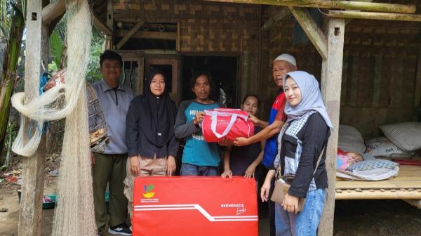 Merespon Warga Miskin Usai Viral Kondisi Rumahnya Reyot, Dinsos Lebak Turun Beri Bantuan