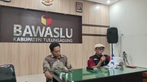 Bawaslu Tulungagung Panggil Empat Paslon Terkait Pemasangan Baliho yang Bermasalah