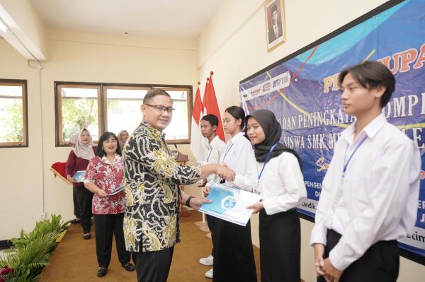 Tingkatkan Ketrampilan Siap Kerja, Inkubator Kreatif Jadi Solusi Siswa SMK dan SMA di Jatim