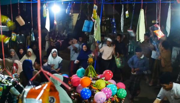 Tradisi Unik Warga Lumajang Peringati Maulid Nabi, Berebut Perabotan Rumah Tangga