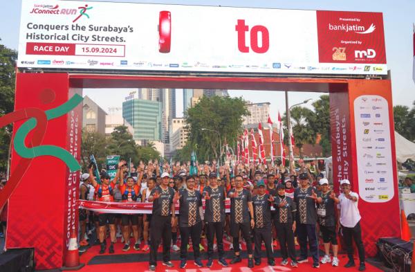 JConnect Run Lewati Rute Iconic Bersejarah Surabaya