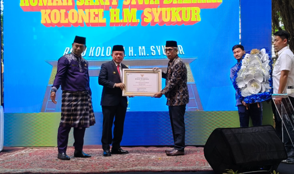 Terima kasih Keluarga Kolonel HM Syukur Kepada Al Haris Gubernur Jambi