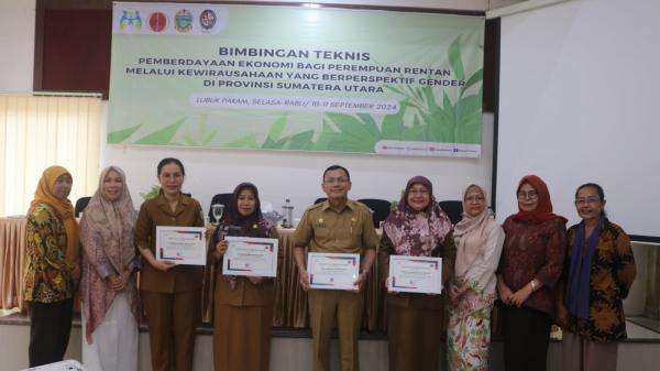 Hapsari Berdayakan Perempuan Rentan Melalui Kewirausahaan Ecogreen