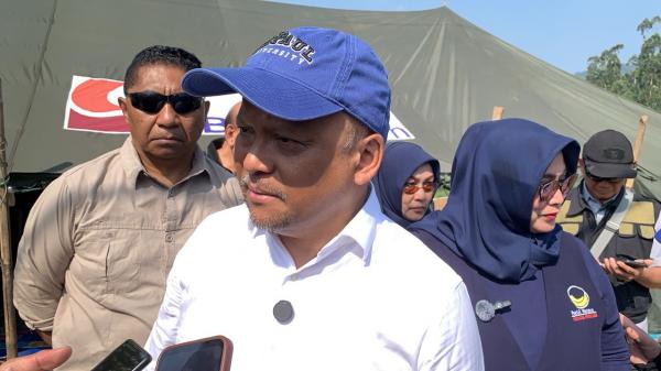 Tinjau Lokasi Gempa, Ilham Habibie Serukan Regulasi Bangunan Tahan Gempa 