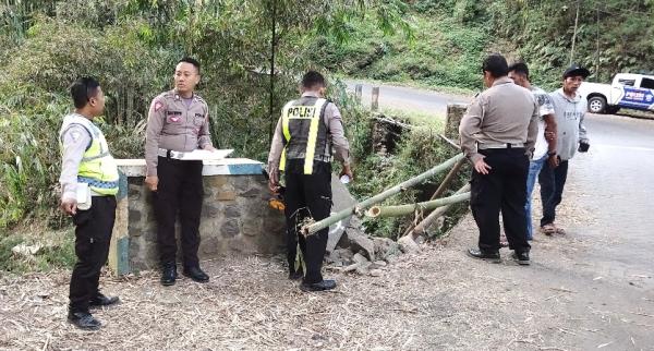 Motor Terjatuh ke Sungai, Nyawa Mahasiswi di Pasuruan Tak Tertolong