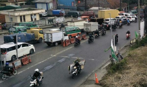 Jalan Tak Bertambah, Dishub KBB Cari Solusi Kurangi Kemacetan di Kawasan Padalarang