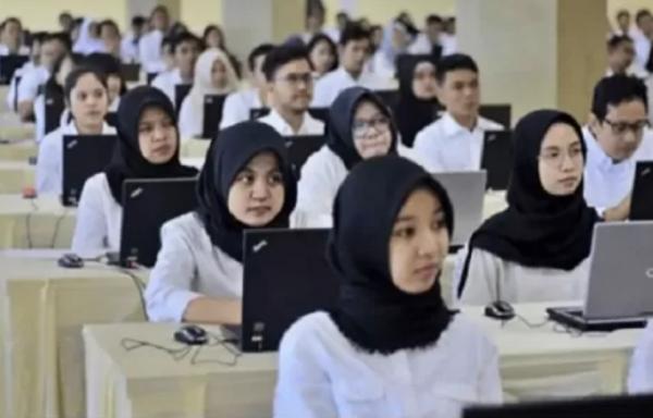 Daftar 10 Kampus dengan Lulusan Terbanyak Tembus CPNS: Ada UNS, Unnes dan Undip