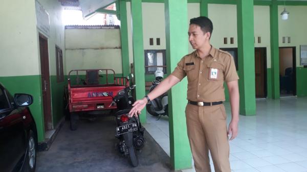 Motor Staf Kelurahan Kareng Lor Probolinggo, Dicolong Maling di Siang Bolong