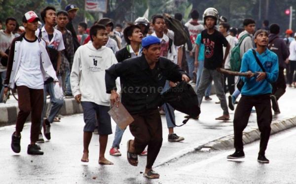 Tawuran Pelajar di Sukabumi Berujung Kekerasan terhadap Polisi, Ini Kronologinya