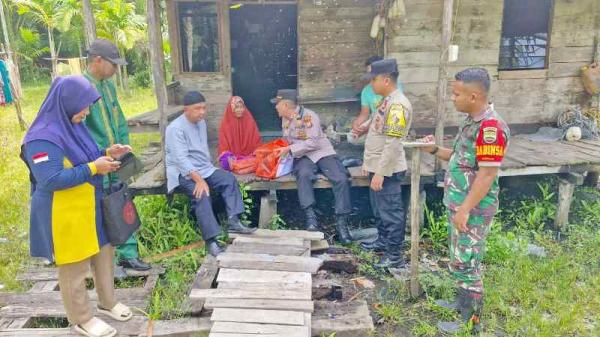  Upika Kuala Kampar Lakukan Bansos dan Colling System