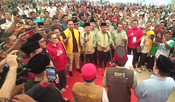 Ustadz Abdul Somad Minta Pendukung Ajak Warga Pilih RDPS pada Pilkada Palembang 2024