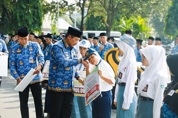 Hari Kesaktian Pancasila, Pemprov Jateng Beri Penghargaan Siswa Peraih Emas di Olimpiade