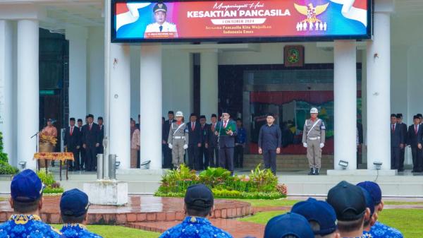 Aulia Rachman Pimpin Upacara Peringatan Hari Kesaktian Pancasila di Balai Kota Medan