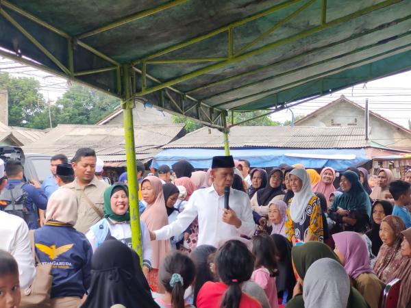 Kampanye di Ciseeng Cabup-Cawabup Bogor Nomor Urut 1 Janji Naikkan Insentif Para Guru Ngaji