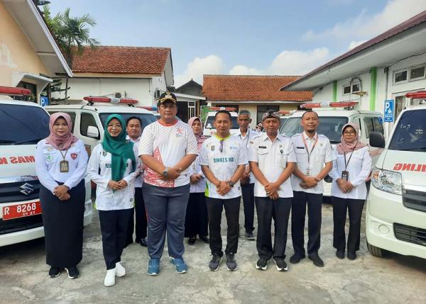 Pj Bupati Cilacap Serahkan Bantuan 7 Unit Ambulans untuk Puskesmas