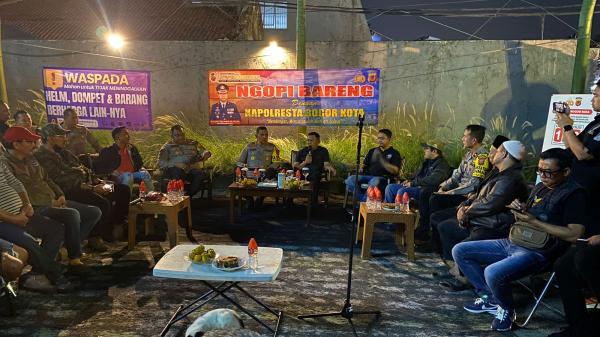 Ngopi Bareng Kapolresta: Wujud Nyata Kepedulian Polri terhadap Keamanan Pasar Tumpah Merdeka Bogor