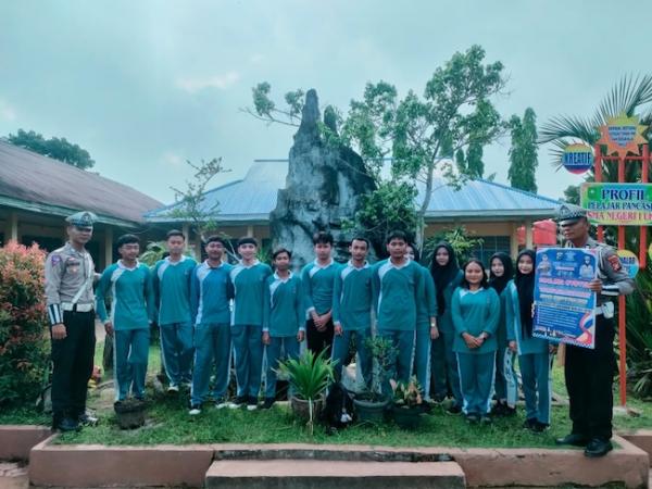 Sat Lantas Polres Pelalawan lakukan 'Police Goes To School' ke SMAN 1 Ukui