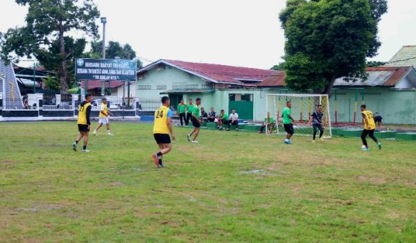 Ternyata Selain Nyanyi, Danrem Lilawangsa Hoby Olahraga dan Ajak Prajurit Main Futsal