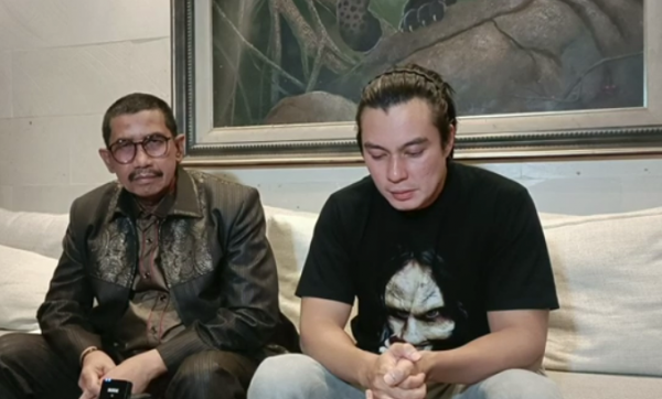 Baim Wong Menitikan Air Mata, Ungkap Alasan Gugat Cerai Paula karena Dugaan Perselingkuhan